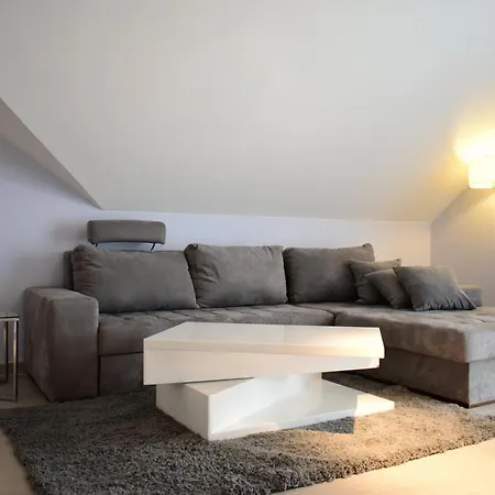 Czarna Gora Apartment *